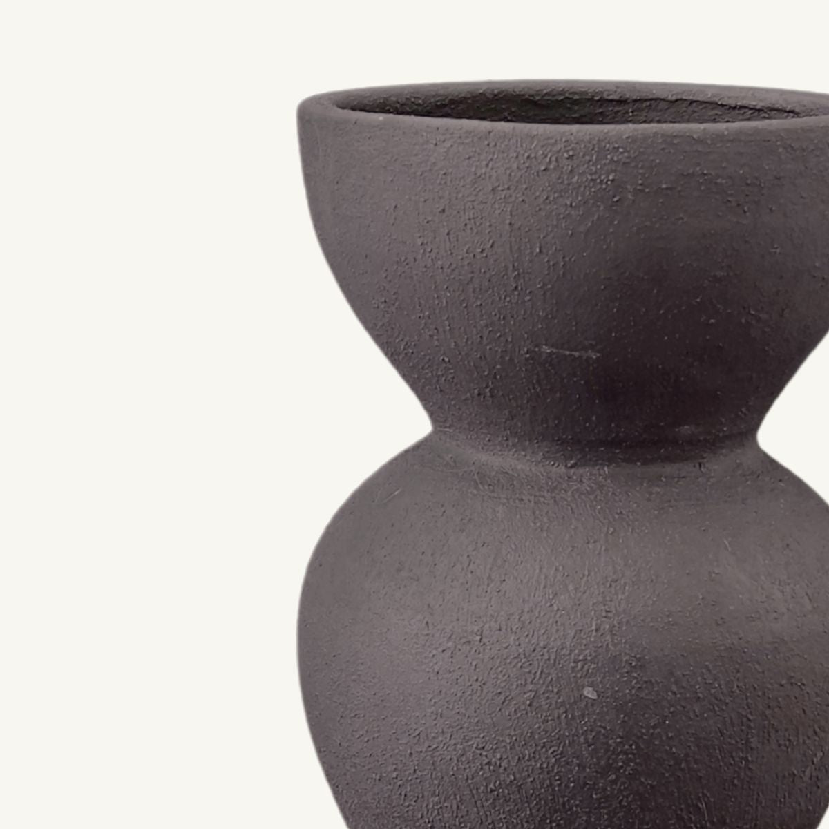 Liciere | Minimalist Moroccan terracotta designer ceramic vase
