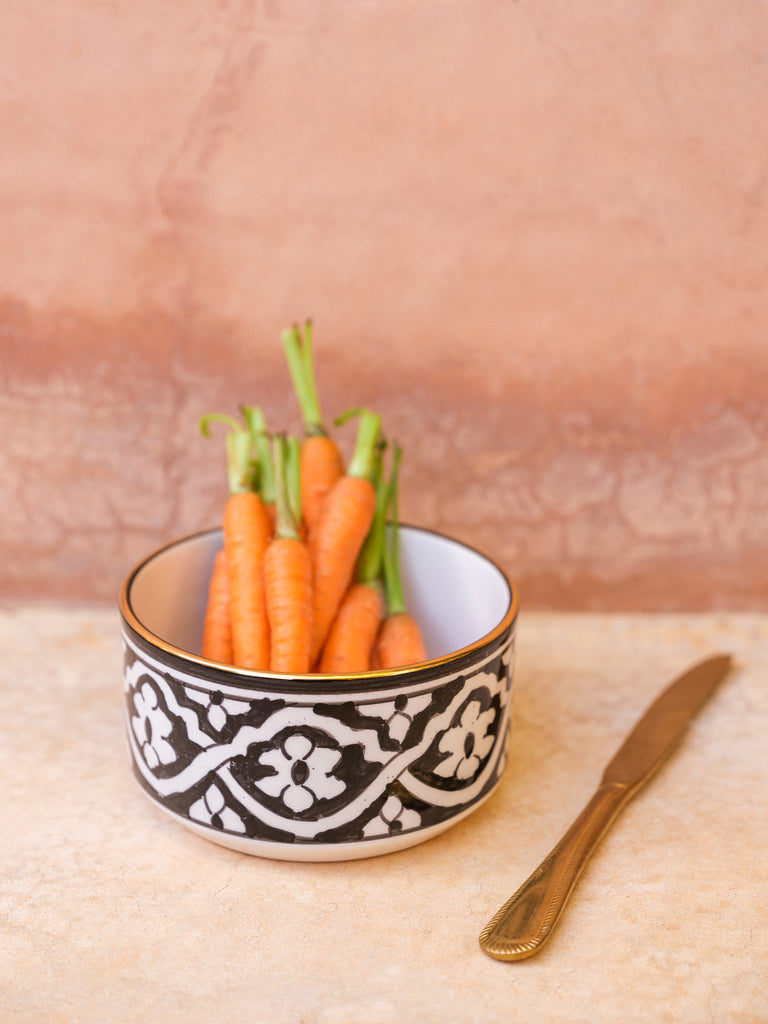 Chic Droit Bowl Empreinte| Handcrafted White Clay Vase – Natural Dyes with Real Gold Foil, Modern Chic Design