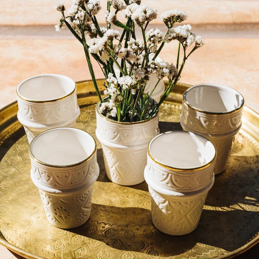 Chic Cup Fleur | Handcrafted White Clay Vase – Natural Dyes with Real Gold Foil, Modern Chic Design