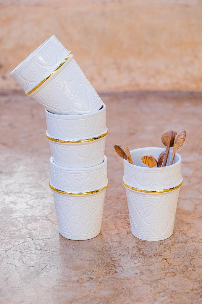Chic Cup Fassi | Handcrafted White Clay Vase – Natural Dyes with Real Gold Foil, Modern Chic Design