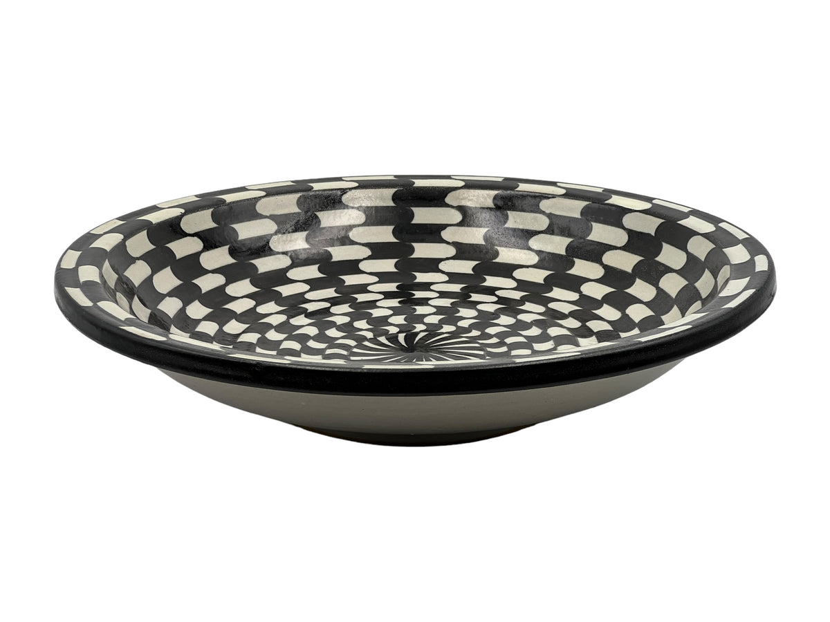 Fez Sansla Plate | Handcrafted Fez Clay Pottery – Natural Pigments & Traditional Moroccan Craftsmanship